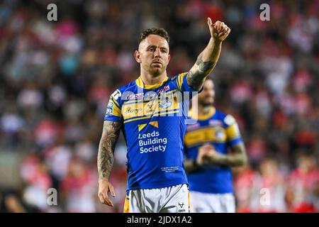 Richie Myler (16) of Leeds Rhinos gives the thumbs up to the Leeds fans Stock Photo