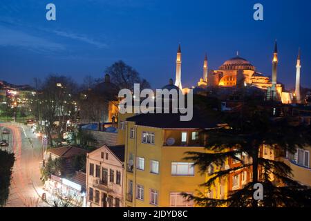 Haghia Sophia Mosque and Sultanahmet district at night, Istanbul, Turkey Stock Photo