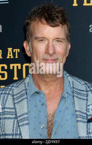 LOS ANGELES - JUN 23:  Thomas Jane at Murder At Yellowstone City Premiere at the Harmony Gold on June 23, 2022 in Los Angeles, CA Stock Photo