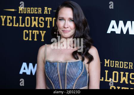 Los Angeles, United States. 23rd June, 2022. LOS ANGELES, CALIFORNIA, USA - JUNE 23: American actress Anna Camp arrives at the Los Angeles Premiere Of RLJE Films' 'Murder At Yellowstone City' held at the Harmony Gold Theater on June 23, 2022 in Los Angeles, California, United States. (Photo by Xavier Collin/Image Press Agency) Credit: Image Press Agency/Alamy Live News Stock Photo