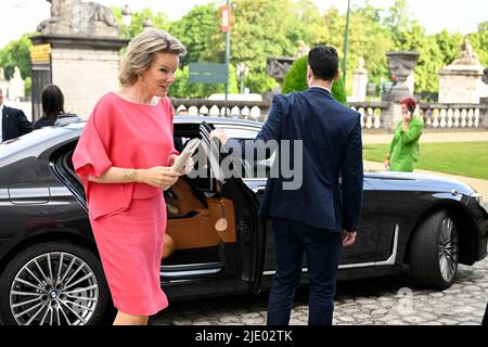 Brussels, Friday 24 June 2022.Queen Mathilde of Belgium arrives for the first 'Symposium of Her Majesty the Queen', dedicated to the Mental Health of Children and Adolescents and organised by the Royal Academies of Medicine of Belgium, in the presence of the Queen, in Brussels, Friday 24 June 2022. BELGA PHOTO LAURIE DIEFFEMBACQ Stock Photo