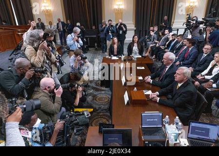 Washington, USA. 23rd June, 2022. Photo taken on June 23, 2022 shows a public hearing of the U.S. House Select Committee to Investigate the January 6th Attack on the U.S. Capitol in Washington, DC, the United States. It was one of a series of hearings set to be televised throughout the month to show the public what investigators have uncovered about the Capitol riot. Credit: Aaron Schwartz/Xinhua/Alamy Live News Stock Photo