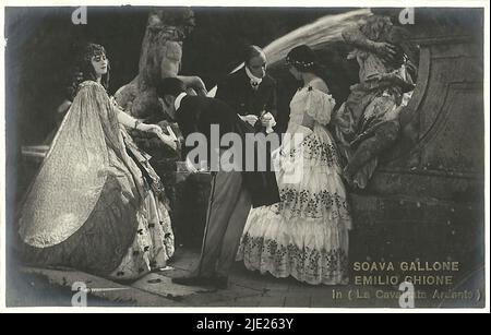 Portrait of Soava Gallone and Emilio Ghione in La cavalcata ardente 002 - Italian silent movie Stock Photo