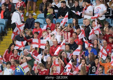 LEEDS - England supporters during the England women's international friendly at the Elland Road stadium on June 24, 2022 in Leeds, United Kingdom. ANP GERRIT VAN COLOGNE Stock Photo