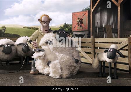 THE FARMER, SHIRLEY, SHAUN, SHAUN THE SHEEP MOVIE, 2015 Stock Photo