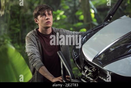 NICK ROBINSON, JURASSIC WORLD, 2015 Stock Photo