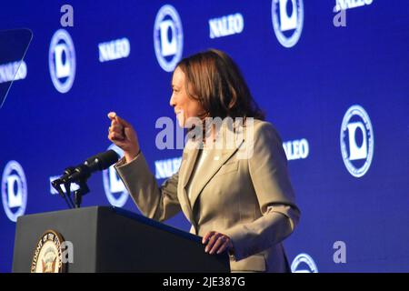 Chicago, Illinois, USA. 24th June, 2022. June 26, 2022, Plainfield, IL, USA: Vice President of the United States Kamala Harris delivers remarks on the overturning of Roe V. Wade. which is a landmark decision handed down in 1973 by the United States Supreme Court on the question of the constitutionality of laws that criminalized or restricted access to abortions. (Foto: Kyle Mazza/TheNews2/Zumapress) (Credit Image: © Kyle Mazza/TheNEWS2 via ZUMA Press Wire) Stock Photo
