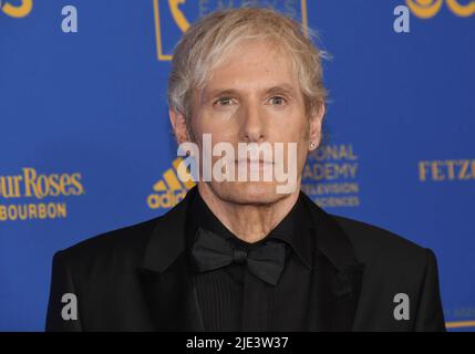 Los Angeles, USA. 24th June, 2022. Michael Bolton arrives at the 49th Annual Daytime Emmy Awards held at the Pasadena Convention Center in Pasadena, CA on Friday, ?June 24, 2022. (Photo By Sthanlee B. Mirador/Sipa USA) Credit: Sipa USA/Alamy Live News Stock Photo