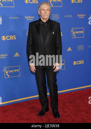 Los Angeles, USA. 24th June, 2022. Michael Bolton arrives at the 49th Annual Daytime Emmy Awards held at the Pasadena Convention Center in Pasadena, CA on Friday, ?June 24, 2022. (Photo By Sthanlee B. Mirador/Sipa USA) Credit: Sipa USA/Alamy Live News Stock Photo