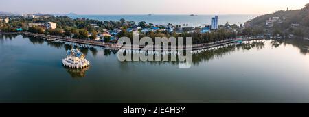 Thai Pavillion Khao Tao Reservoir in Hua Hin, Prachuap Khiri Khan, Thailand Stock Photo