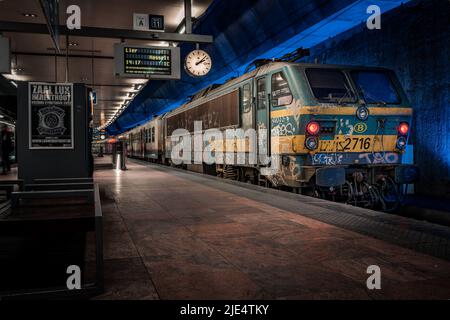 Old train in Antwerpen-Centraal railway station - Belgium Stock Photo