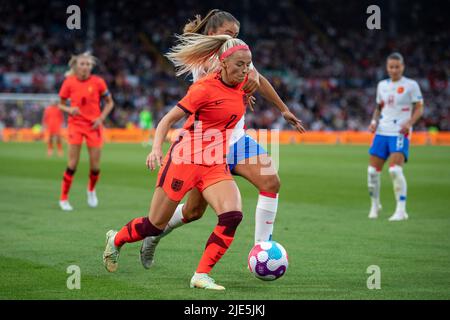 Leeds, UK. 24th June, 2022. : Alex Greenwood of England during the womens international friendly (EURO 2022 warm up) between England and the Netherlands at Elland Road in Leeds, England. ((6257)) Credit: SPP Sport Press Photo. /Alamy Live News Stock Photo