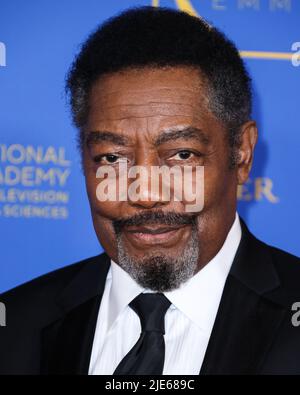 Pasadena, United States. 24th June, 2022. PASADENA, LOS ANGELES, CALIFORNIA, USA - JUNE 24: James Reynolds arrives at the 49th Daytime Emmy Awards held at the Pasadena Convention Center on June 24, 2022 in Pasadena, Los Angeles, California, United States. (Photo by Xavier Collin/Image Press Agency) Credit: Image Press Agency/Alamy Live News Stock Photo