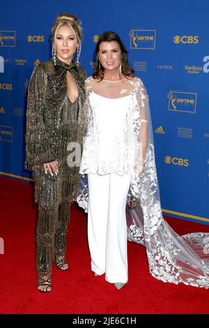 June 24, 2022, Pasadena, CA, USA: LOS ANGELES - JUN 24:  Alexes Marie Pelzer, Kimberlin Brown at the 49th Daytime Emmys Awards at Pasadena Convention Center on June 24, 2022 in Pasadena, CA (Credit Image: © Kay Blake/ZUMA Press Wire) Stock Photo