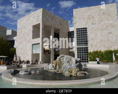 Getty Center Museum Courtyard Fountain looking towards the East Pavilion, May 2011 Stock Photo
