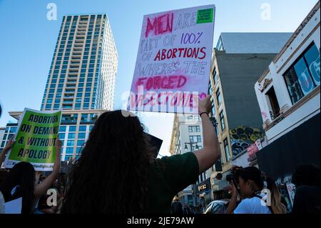 Los Angeles, California, USA. 24th June, 2022. Hundreds of abortion-rights protesters march through Downtown Los Angeles after Roe v. Wade ruling. (Credit Image: © Raquel Natalicchio/ZUMA Press Wire) Stock Photo