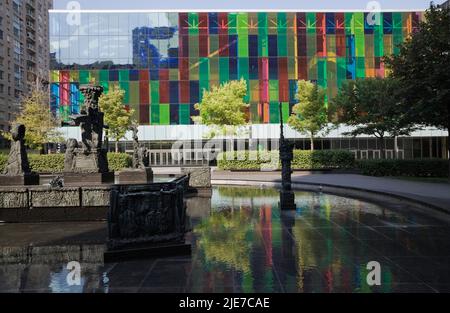 Joust sculpture water fountain at Place Jean-Paul-Riopelle and Palais des Congres building, Montreal Quebec, Canada. Stock Photo