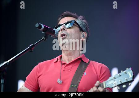 June 25, 2022, Leeds, South Yorkshire, U.K: Nick Heywood , Performing at Lets Rock Leeds 80s Festival , Uk ,  25.06.2022 (Credit Image: © Robin Burns/ZUMA Press Wire) Stock Photo