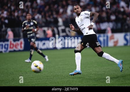 Sao Paulo, Brazil. 25th June, 2022. SP - Sao Paulo - 06/25/2022 - BRAZILIAN A 2022, CORINTHIANS X SANTOS - Raul Corinthians player during a match against Santos at the Arena Corinthians stadium for the Brazilian championship A 2022. Photo: Ettore Chiereguini/AGIF/Sipa USA Credit: Sipa USA/Alamy Live News Stock Photo