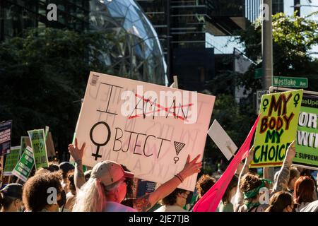 Seattle, USA. 25th Jun, 2022. Pro Choice protest in downtown after the Scotus ruling. Stock Photo