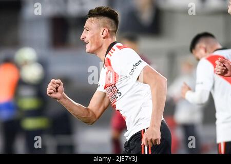 Buenos Aires, Argentina. 25th June, 2022. Braian Romero of River Plate celebrates after scoring the second goal of his team during a match between River Plate and Lanus as part of Liga Profesional 2022 at Antonio Vespucio Liberti Stadium. Final Score: River Plate 2 - 1 Lanus (Photo by Manuel Cortina/SOPA Images/Sipa USA) Credit: Sipa USA/Alamy Live News Stock Photo