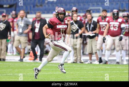 Duisburg, Deutschland. 26th June, 2022. firo : 06/26/2022, American Football,  EFL Season 2022, European League of Football, Rhein Fire Dusseldorf -  Barcelona Dragons Timothy KNUTTEL, Rhein Fire duels Credit: dpa/Alamy Live  News Stock Photo - Alamy