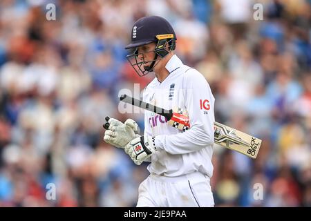London, UK. 26th June, 2022. Zak Crawley of England is dismissed in London, United Kingdom on 6/26/2022. (Photo by Mark Cosgrove/News Images/Sipa USA) Credit: Sipa USA/Alamy Live News Stock Photo