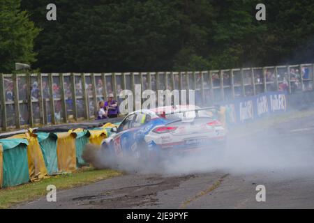 Croft, England, 26 Jun 2022. James Garnall crashing a Hyundai during the second race in the Kwik Fit British Touring Car Championship. Credit: Colin Edwards/Alamy Live News Stock Photo