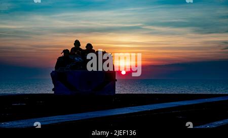 US Navy Sailors assigned to the Crash and Salvage Team conduct a flight ...