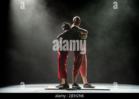 Jacobus Claassen and Jason Barnard from the Zip Zap Circus perform in the show Moya at the National Arts Festival Makhanda, South Africa 25 June 2022. Stock Photo