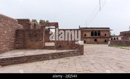 Inside view of the Narwar Fort, old houses and fortress, Shivpuri, Madhya Pradesh, India. Stock Photo