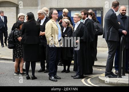 London, UK. 27th June, 2022. London, UK. Barristers protest outside the Central Criminal Court (also known as the Old Bailey) against low legal aid fees. Criminal barristers claim that they can end up being paid less then minimum wage for court hearings. Credit: michael melia/Alamy Live News Stock Photo