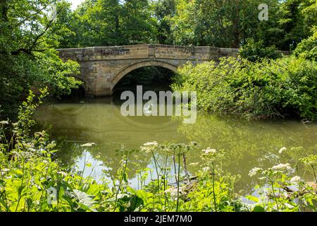 A bridge over the River Rye in Nunnington at Nunnington Hall Stock Photo