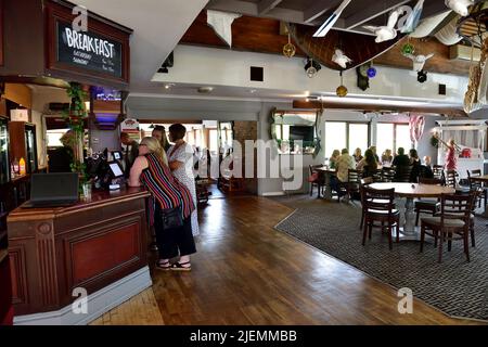 Inside one of the bars at The Riverside Inn and restaurant with bed-and-breakfast in Saltford alongside the River Avon, UK Stock Photo