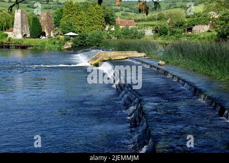 Kelston Weir on River Avon in countryside near Jolly Sailor pub, Bristol, UK Stock Photo