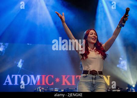 LONDON, ENGLAND: Atomic Kitten perform on stage at the Mighty Hoopla Festival in Brockwell Park. Featuring: Natasha Hamilton Where: London, United Kingdom When: 04 Sep 2021 Credit: Neil Lupin/WENN Stock Photo