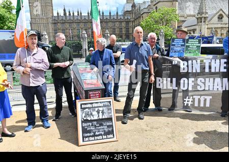 Parliament Square, London, UK, 28/06/2022, Speaker Frank Glynn for Time for truth & time for Justice! no to Say NO to Britain’s “Bill of Shame”  to stop the Bloody Sunday victims to seek justice at Parliament Square, Westminster, London, UK. - 28 June 2022. Stock Photo