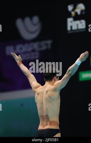 Budapest, Hungary. 28th June, 2022. Wang Zongyuan of China competes during the men's 3m springboard final of diving at the 19th FINA World Championships in Budapest, Hungary, June 28, 2022. Credit: Zheng Huansong/Xinhua/Alamy Live News Stock Photo