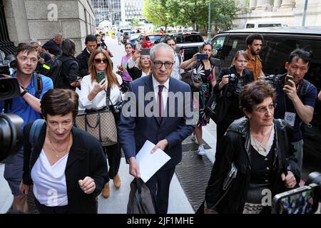 Christine Maxwell, Isabel Maxwell and Kevin Maxwell Stock Photo - Alamy