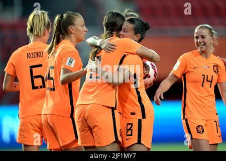 Enschede - (lr) Aniek Nouwen of Holland Women, Sherida Spitse of Holland Women celebrate 2-0 during the Women's World Cup Qualifying match between the Netherlands and Belarus at De Grolsch Veste Stadium on June 28, 2022 in Enschede, Netherlands. ANP GERRIT VAN COLOGNE Stock Photo