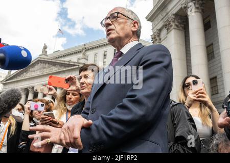 Ghislaine Maxwell's brother Kevin Maxwell addresses the press outside