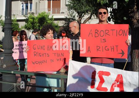 Greece. 28th June, 2022. Pro-choice activists protest against the decision of the Supreme Court of USA to overturn the Row vs Wade decision about abortions in Athens. (Photo by George Panagakis/Pacific Press) Credit: Pacific Press Media Production Corp./Alamy Live News Stock Photo