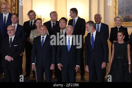 29th June, 2022. Yoon at gala dinner South Korean President Yoon Suk-yeol (2nd row, 3rd from L) takes part in a group photo with other world leaders during a gala dinner hosted by King Felipe VI and Queen Letizia of Spain at the Royal Palace of Madrid in the Spanish capital on June 28, 2022. The dinner was held to welcome leaders attending the North Atlantic Treaty Organization (NATO) summit the following day. Credit: Yonhap/Newcom/Alamy Live News