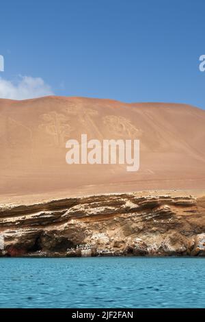 Ancient drawing in the sand - Candelabra, Paracas, Peru Stock Photo