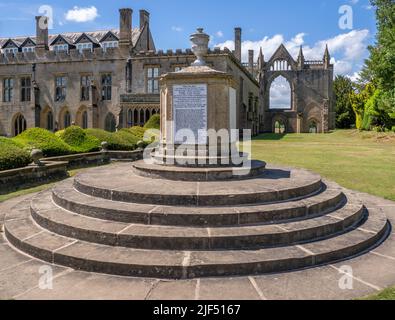 Lavish tomb with marble urn and inscribed plinth to Boatswain or Bosun Lord Byron's Newfoundland dog who died of rabies aged 5 Newstead Abbey Notts UK Stock Photo