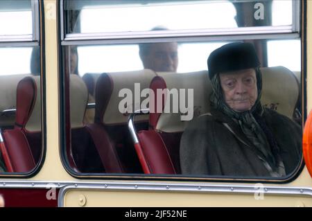 MAGGIE SMITH, THE LADY IN THE VAN, 2015 Stock Photo