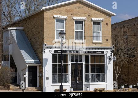 Mineral Point, Wisconsin Mineral Point is a city in Iowa County, Wisconsin, United States. Wisconsin's third oldest city. Mineral Point Hotel Stock Photo