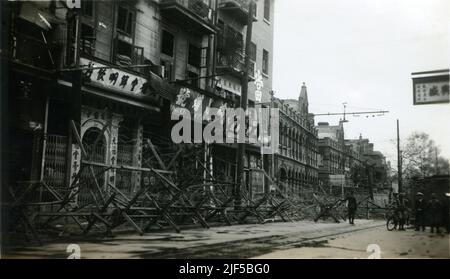 barricade during the Japanese invasion of Shanghai in 1937 Stock Photo ...