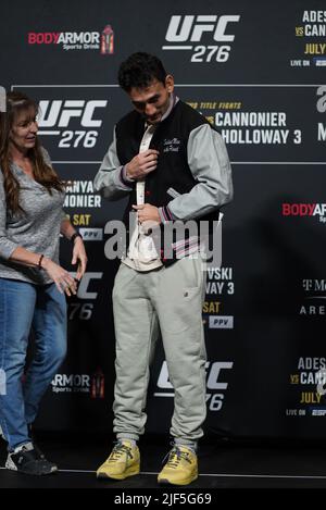 June 28, 2022, LAS VEGAS, NV, LAS VEGAS, NV, United States: LAS VEGAS, NV - June 28: Max Halloway meets with the press for media day at UFC Apex for UFC 276 - Adesanya vs Connonier - Media Day on June 28, 2022 in LAS VEGAS, NV, United States. (Credit Image: © Louis Grasse/PX Imagens via ZUMA Press Wire) Stock Photo