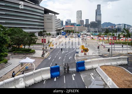 Hong Kong, China. 29th June, 2022. Police barricades block roads as the city gets ready to commemorate the July 1st anniversary of Hong Kong's handover to China in Hong Kong. (Photo by Miguel Candela/SOPA Images/Sipa USA) Credit: Sipa USA/Alamy Live News Stock Photo